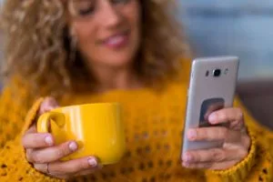 Samsung Galaxy S10+ ekrano keitimas
