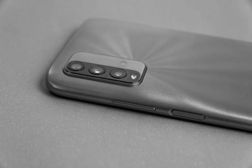 Samsung Galaxy S21+ ekrano keitimas 00