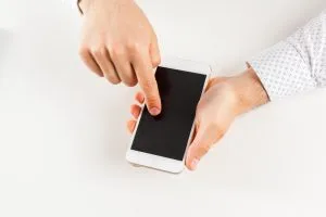 iPhone 11 Pro Max ekrano keitimas 00