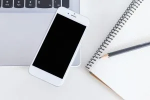 iPhone 12 Pro ekrano keitimas
