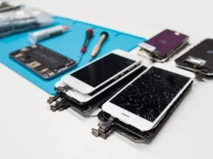 iPhone 13 Pro ekrano keitimas