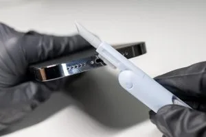 iPhone 13 ekrano keitimas 00