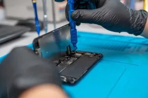 iPhone 14 Pro ekrano keitimas