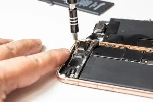 iPhone 6s ekrano keitimas