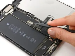 iPhone 7 Plus screen replacement 00
