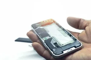 iPhone XS ekrano keitimas