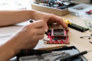 Asus ROG Phone 9 Pro Repair (Illustration 1)