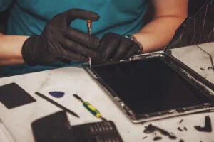 iPad Pro 12.9 (2nd Gen) Remontas (Iliustracija 1)