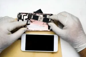 Oppo A79 5G Remontas (Iliustracija 1)