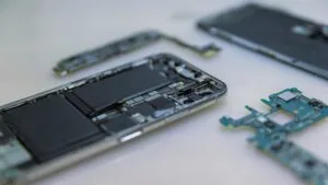 Oppo Realme 7 Pro Remontas (Iliustracija 1)