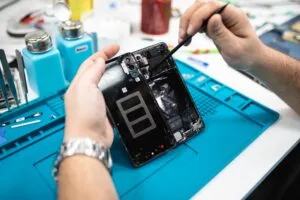 Xiaomi Mi 9T Remontas (Iliustracija 2)