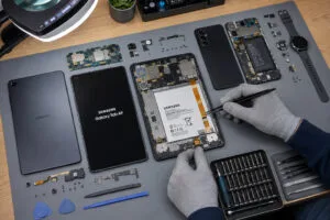 Samsung Galaxy Tab A9 remontas (Iliustracija 02)